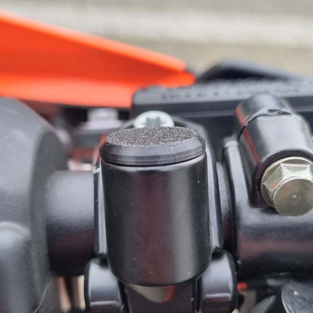 Abdeckkappen für Spiegelgewinde M10